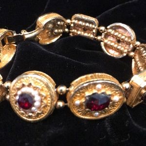 Vintage “Art” garnet and pearl bracelet